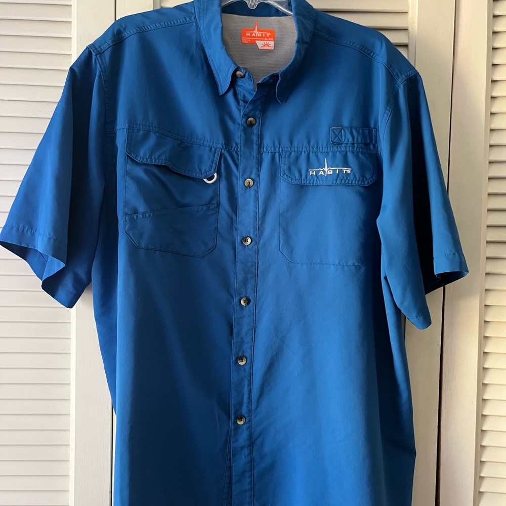 Short Sleeve Blue Button Down Shirt with 40+ solar factor